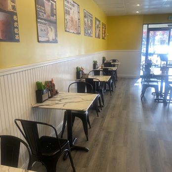 Pho Ga 88 - Side seating with drink, appetizer menu on wall - Noodles Near Me - Union City, California Pho Ga 88 - Side seating with drink, appetizer menu on wall - Noodles Near Me - Union City, California