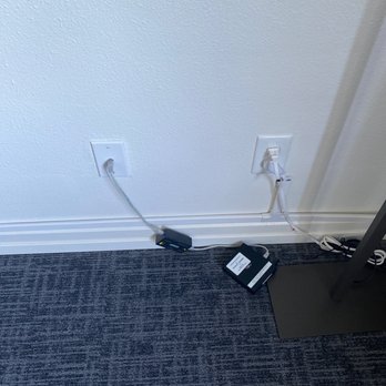 Hotel Leo - Modem sitting on the floor. - Hotels Near Me - Bellingham, Washington Hotel Leo - Modem sitting on the floor. - Hotels Near Me - Bellingham, Washington