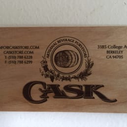 Wood grain patterned business card
