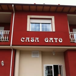 Casa Gato - Comida casera abundante y a precio asequible