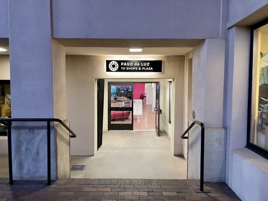 MacSantaFe Gourmet Mac & Cheese by null