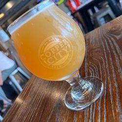 Outta this Strattusbeer