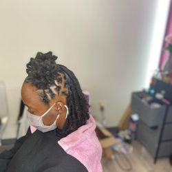 TayTamedThat Beauty Lounge