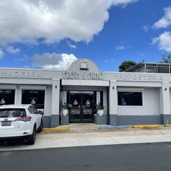Fresh And Fancy Panaderia - Store front