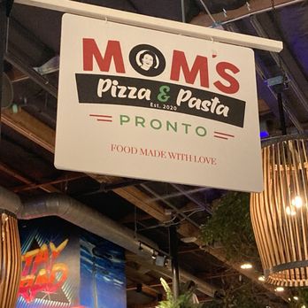 Mom's Pizza & Pasta - Pizza Near Me - Vista, California Mom's Pizza & Pasta - Pizza Near Me - Vista, California