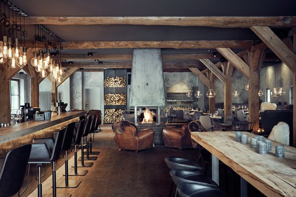 HYGGE Brasserie & Bar by null