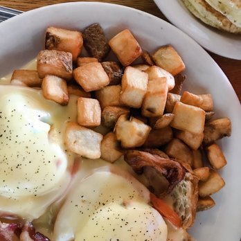 Penny Ann's Cafe - Eggs Benedict - Breakfast & Brunch Near Me - Draper, Utah