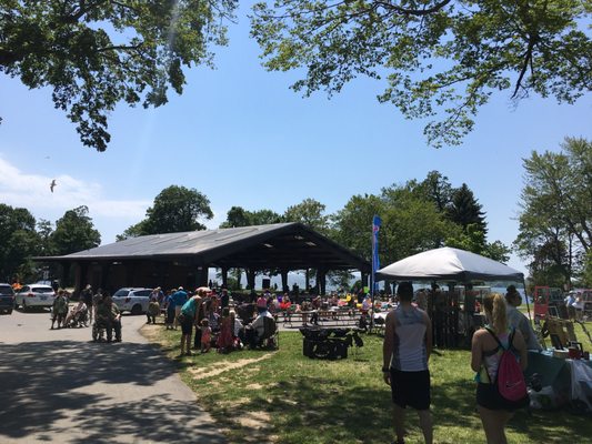 Lake Ontario Park by null