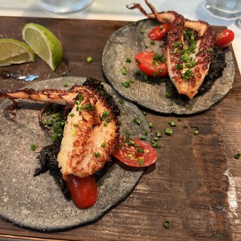 Holbox - Taco De Pulpo En Su Tinta - Latin American Near Me - Los Angeles, California