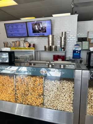 Cornology Extraordinary Popcorn by null