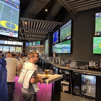 Tom's Watch Bar - Bar & TVs - Sports Bars Near Me - Pittsburgh, Pennsylvania Tom's Watch Bar - Bar & TVs - Sports Bars Near Me - Pittsburgh, Pennsylvania
