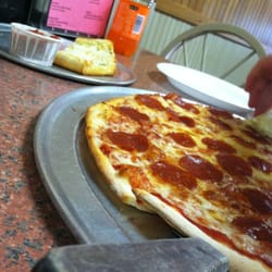 Pizza Barn - Yummy! Pepperoni pizza and 1/2 order cheesy garlic bread!