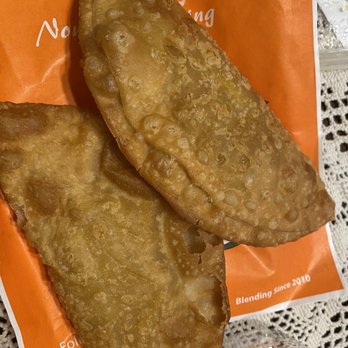 Tropical Juice Bar - Chicken Empanada - Dominican Near Me - Passaic, New Jersey Tropical Juice Bar - Chicken Empanada - Dominican Near Me - Passaic, New Jersey