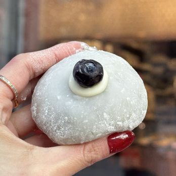 Pavlo Mochi - Black Sesame Blueberry - Desserts Near Me - New York, New York Pavlo Mochi - Black Sesame Blueberry - Desserts Near Me - New York, New York