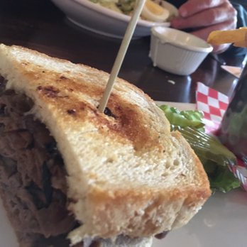 Darcy's Bistro & Pub - The too dry Dubliner. - Irish Pub Near Me - Denver, Colorado