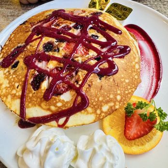 Swami's Cafe - Berry Bliss Pancakes - Juice Bars & Smoothies Near Me - Carlsbad, California