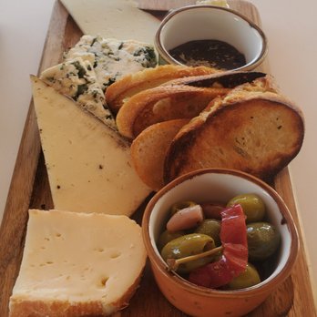 Altisima Winery - Wineries Near Me - Temecula, California