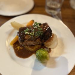 Au Bistrot - Foie de veau persillade- veal liver (€24)