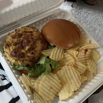 Windsor Inn Crab House - Jumbo Lump Crab Cake Sandwich - Seafood Near Me - Baltimore, Maryland Windsor Inn Crab House - Jumbo Lump Crab Cake Sandwich - Seafood Near Me - Baltimore, Maryland