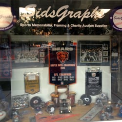 SidsGraphs store front at 11 South White St in downtown Frankfort.