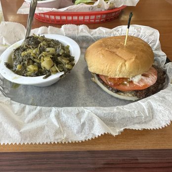 GooRoo's Grill - Ed's Classic 1/4 lb with Turnips - Seafood Near Me - Robertsdale, Alabama