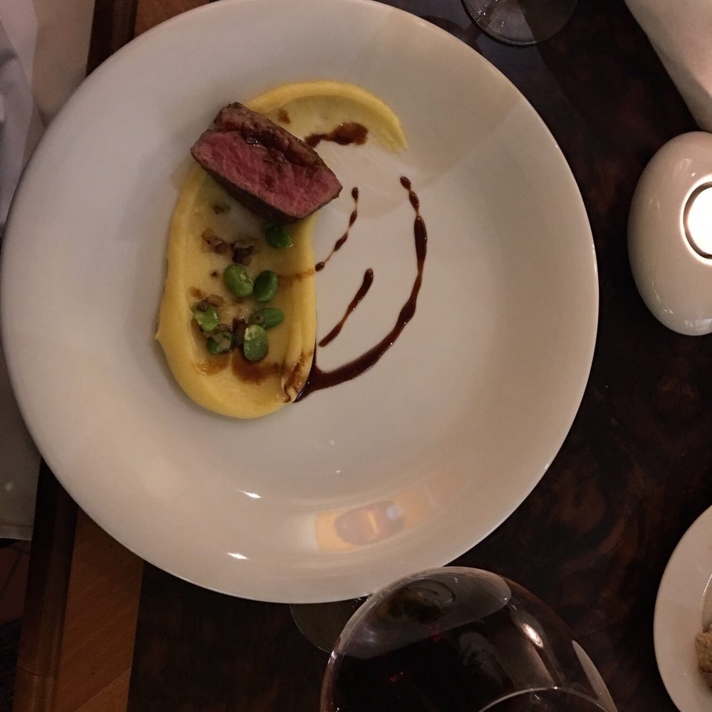 Filet Mino w/ creamy mashed potatoes