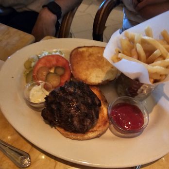 The Cheesecake Factory - Classic burger - American Near Me - Tigard, Oregon The Cheesecake Factory - Classic burger - American Near Me - Tigard, Oregon