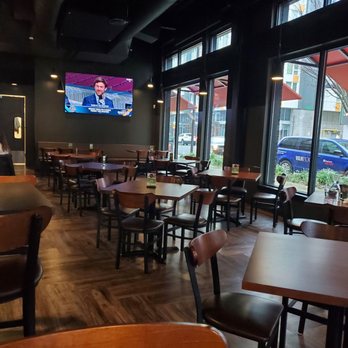 Bellevue Brewing Company - Spring District Brewpub - Table seating - Brewpubs Near Me - Bellevue, Washington