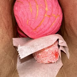 La Panaderia Bakery - Yummy conchas and treats