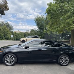 North Black Limousine
