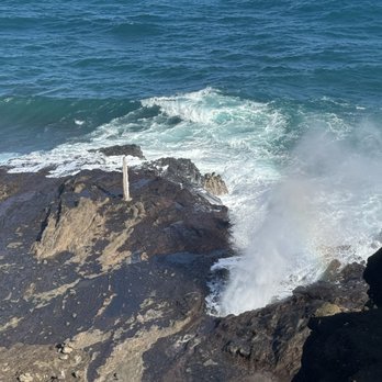 Halona Blowhole Lookout - peep the rainbow - Beaches Near Me - Honolulu, Hawaii Halona Blowhole Lookout - peep the rainbow - Beaches Near Me - Honolulu, Hawaii