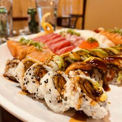 Den Sushi & Wings - Pompton Lakes