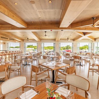 The Pier House - Outdoor Terrace - American Near Me - Cape May, New Jersey