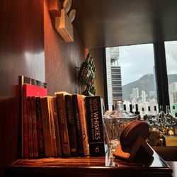 Executive Bar - Bar area
