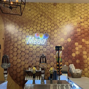 Savannah Bee Company - Mead bar - Honey Near Me - Greenville, South Carolina Savannah Bee Company - Mead bar - Honey Near Me - Greenville, South Carolina