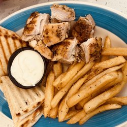 Greece Lightning - Kids chicken with added fries! Look at those fresh cut fries...oooooh ; )