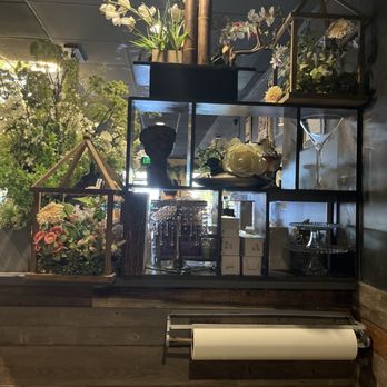 Garlic & Chives - Vietnamese Near Me - Artesia, California Garlic & Chives - Vietnamese Near Me - Artesia, California