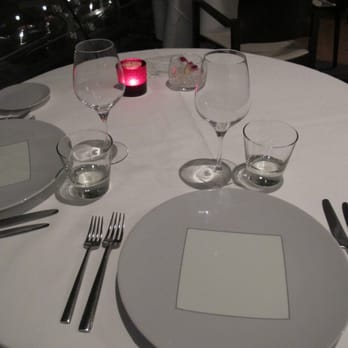 Maison Blanche - plates at the ready! - French Near Me - Paris, 75 Maison Blanche - plates at the ready! - French Near Me - Paris, 75