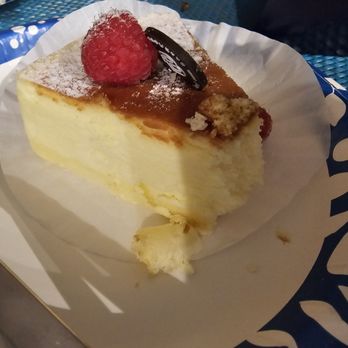Paris Baguette - Slice of the cheese cake - Bakeries Near Me - Lewisville, Texas Paris Baguette - Slice of the cheese cake - Bakeries Near Me - Lewisville, Texas