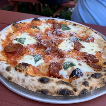 Twin Star Orchards - Pizza Near Me - New Paltz, New York