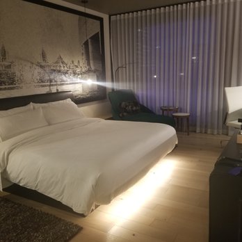 Le Germain Hotel Ottawa - king room - Hotels Near Me - Ottawa, Ontario Le Germain Hotel Ottawa - king room - Hotels Near Me - Ottawa, Ontario