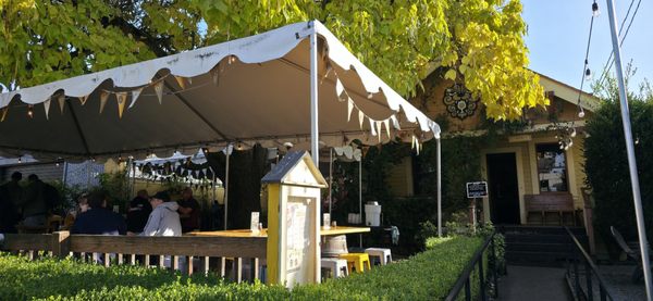 Prettyboy Pizza by null