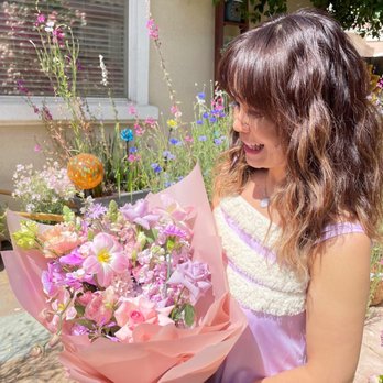 Urban Flora - MOTHER'S DAY - Love you to the Moon - Florists Near Me - San Jose, California Urban Flora - MOTHER'S DAY - Love you to the Moon - Florists Near Me - San Jose, California