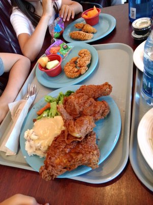 Flo's V8 Cafe by null