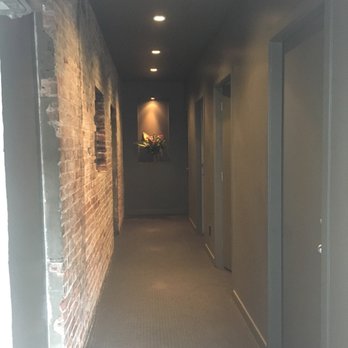 L'Abattoir - French Near Me - Vancouver, British Columbia
