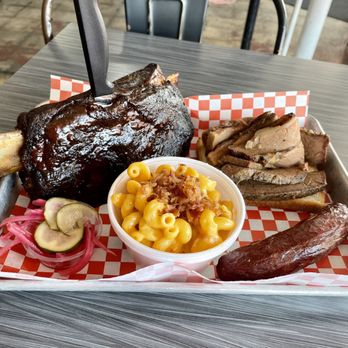 DOMESTIC - Beef rib, brisket, hot link, bacon Mac and cheese - Barbeque Near Me - La Puente, California
