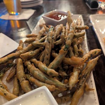 Stout's Pub - Fried green beans - Pubs Near Me - Falcon Heights, Minnesota