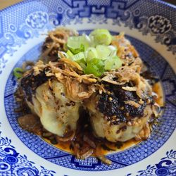 X Ramen - Red chili pork shumai