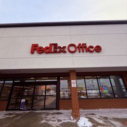 FedEx Office Print & Ship Center - Exterior