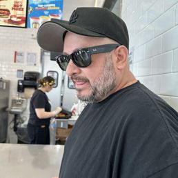 Man that assaulted me inside Dave's hot chicken Man that assaulted me inside Dave's hot chicken
